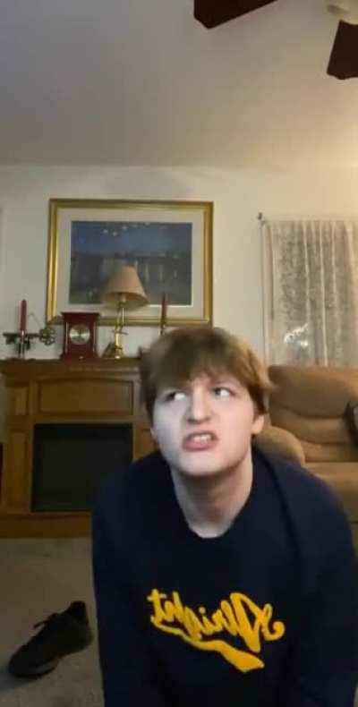 If cringe had a definition it would be this.