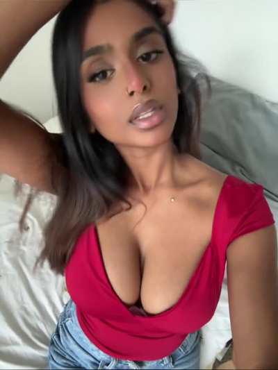 Tamil titties 🤤