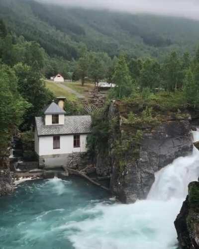 Road side coffee shop from Stryn to Andalsnes. Amazing site. One of a kind
