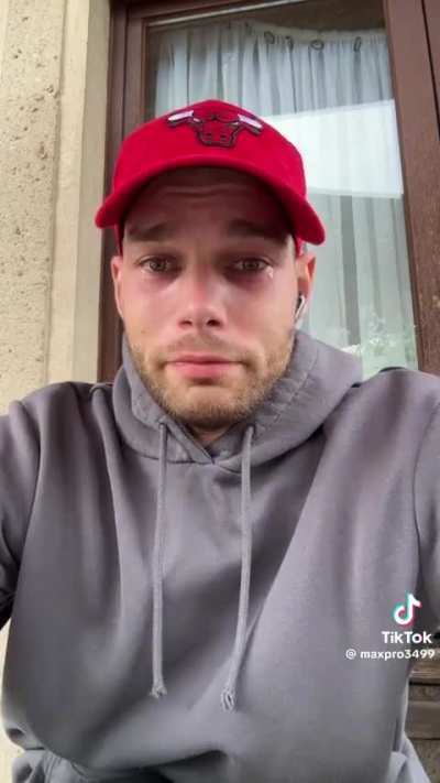 Kann mal jemand bei Max Pro nachschauen