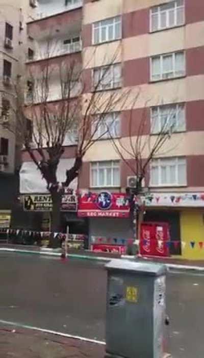 Building collapses during aftershock in Turkey