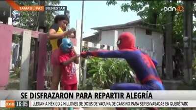 Algo alegre entre tanta noticia deprimente y que te hace encabronar. Apenas vi el reportaje y se me hizo muy padre, además es una buena oportunidad para difundir y reconocer la labor de estas valiosas personas y trabajadores públicos. 👏🏻👏🏻👏🏻