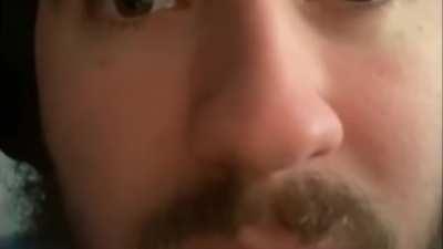 this is so emotional he really is a great singer ð­