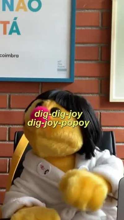 Eu não sou mais jovem. Socorro. 😂.