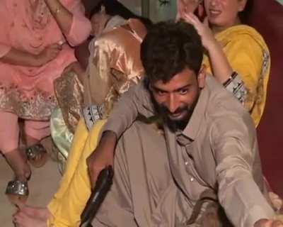 Idiot with a gun at the party shoots his hand