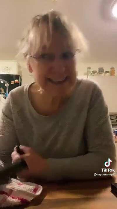 everybody loves juice 🖤