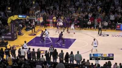 [Highlight] Kleber beats the Lakers at the Buzzer!