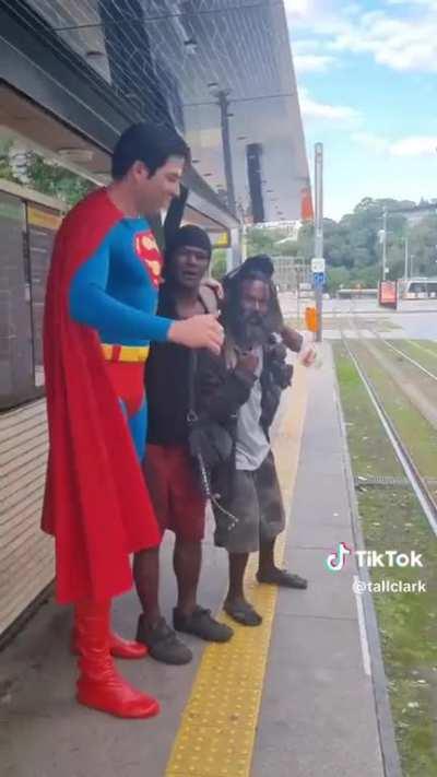 The power of Superman isnât even his superpowers but just being kind to people. MY FUCKING GOAT