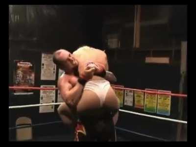 Angel Williams gets crushed in a bearhug