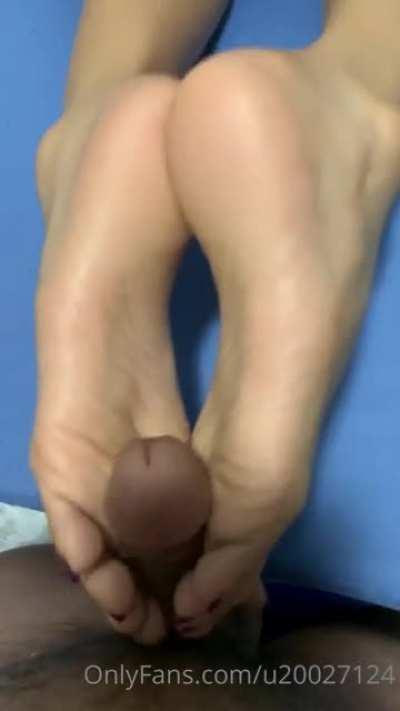 VIP User post, DM for folders