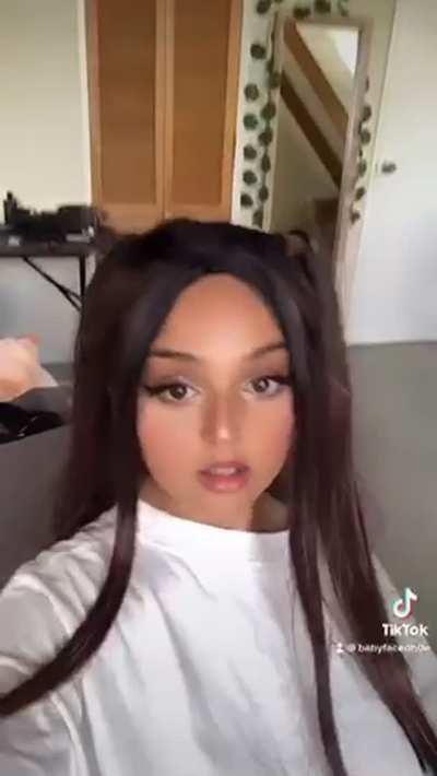 getting naked is easy as pie! 🙈