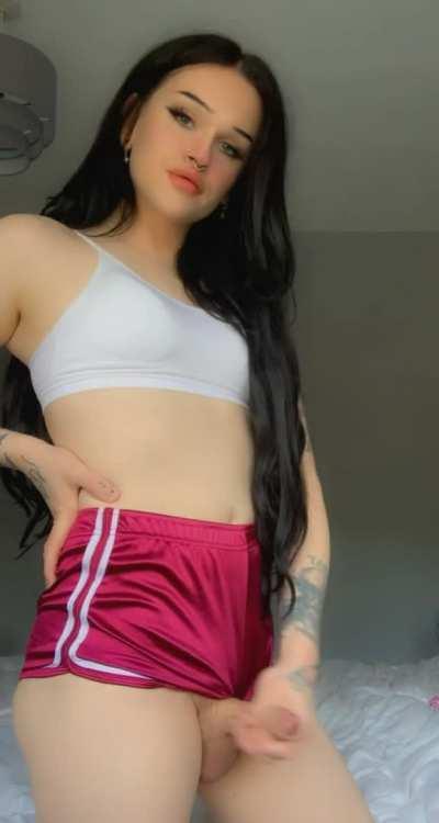 Have you ever sucked a girldick before? 🫢