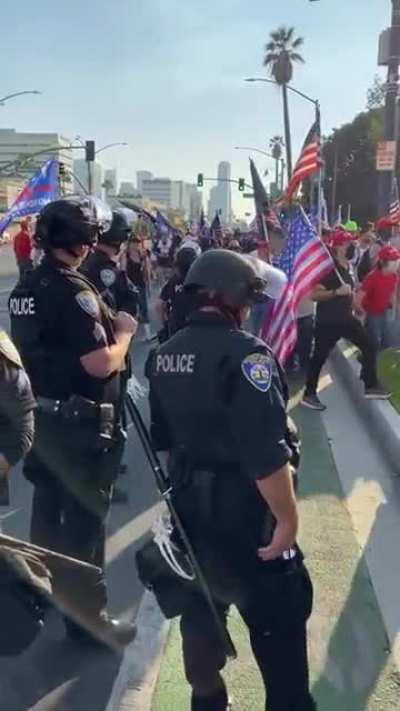 Trump support rally thanks the blues (Los Angeles)