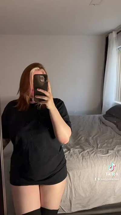 uwu 🥺👉🏻👈🏻 follow me on TikTok so I can start going live again!