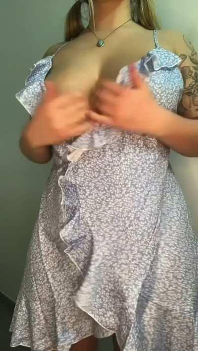 Any lovers Of This body ? ( Her Leeked Album In Comment )