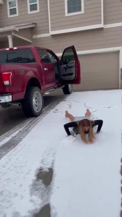 Зима, скользко - будьте осторожны!