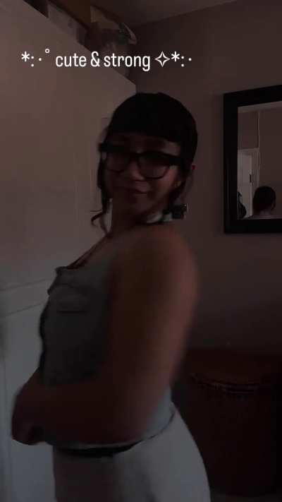 cute and strong 🎀💪🏼