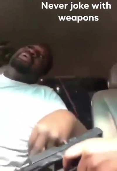 Man accidentally gets shot in the head on Facebook live (he survived, story in comments)