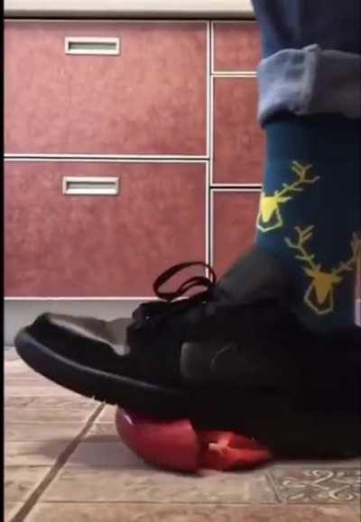 How certain vegetables sound when stepped on