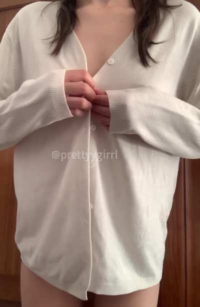 Look what I’m hiding under my cute sweater ☺️