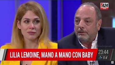 Lilia: depende de la luz me cambia el color de los ojos. Baby: Si te sacas todo son celestes 🥵. Paso Melconian y dijo que se fue a la mierda.