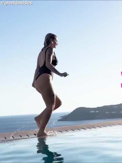 Modern Cinderella - Mykonos Vlog 😍💦