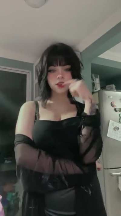 Cuál fue el primer video que vieron de Yadis? En mi caso, este fue el video y la primera paja que le dediqué fue con este video