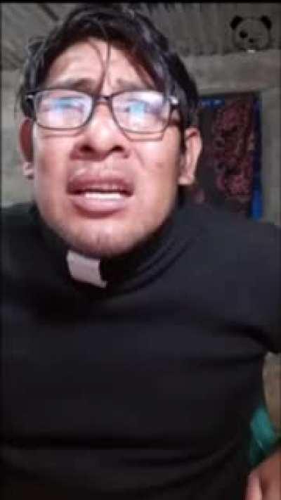 Este hombre es re lol