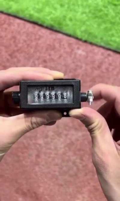 Ninety-seven, ninety-eight, ninety-nine… o-