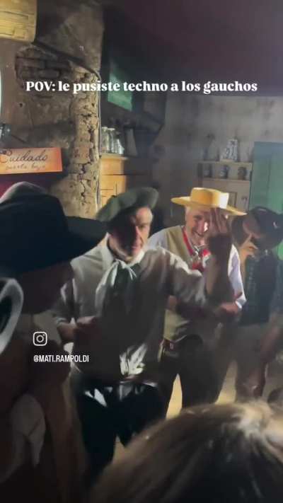 che, viene un ruido raro de la matera: