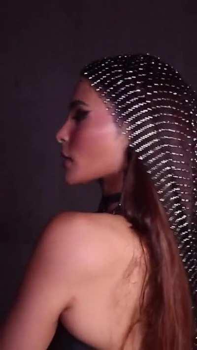 Lovi Poe
