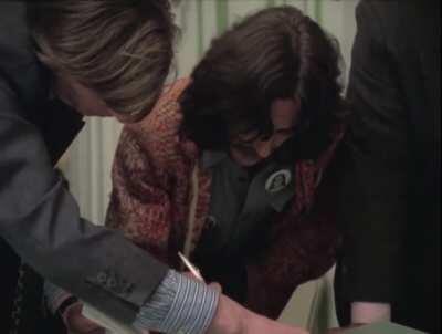 The moment the Beatles officially broke up [VIDEO] - Paul McCartney & George Harrison singing papers to dissolve the Beatles.