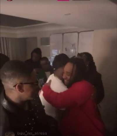 YG thinking Ty Dolla $ign was trying to dap him up😭