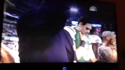 Они просто трусят флаг