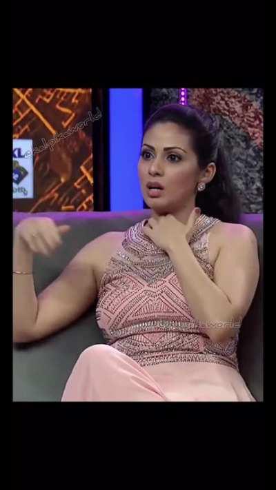 Sada smooth and wide armpits make you feel intoxicated