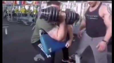 WCGW trying to ego lift