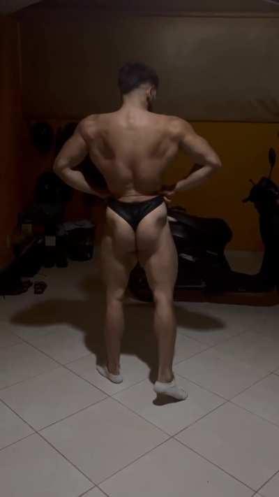 18yo just shy of 8 weeks out diet will start tightening up this is my routine I just made lots of refinement to do