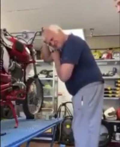 It's very difficult to work like that..