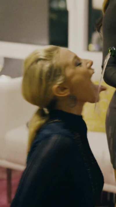 Lili Reinhart knows what she’s doing