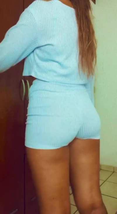 Is this enough to convince you to take me to Pound Town? ;)