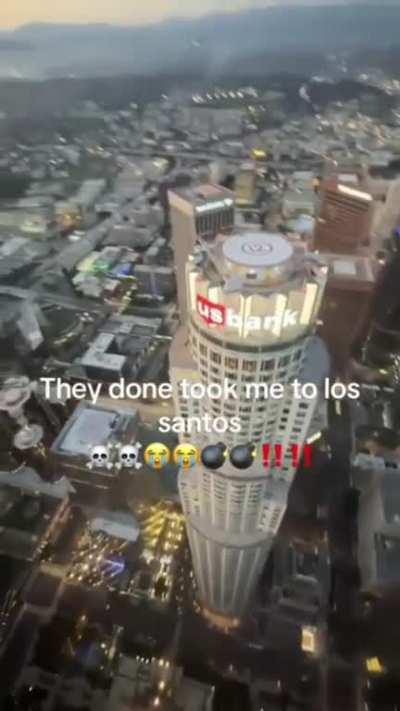 Someone get me outta here, I don't want to be eaten by trevor! ð«