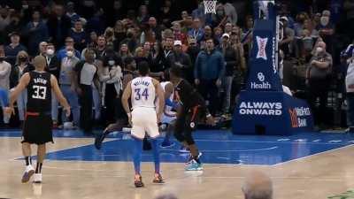 [Highlight] SGA celebrates after intentionally fouling Justice Winslow with 7.8 left and Winslow proves him right by missing both