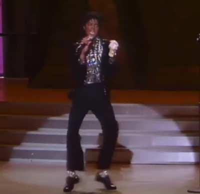 Sacrifice feels like MJ & Daft Punk had a child. Best song on the album!