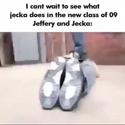 I didnt expect to see sm fetish stuff😭