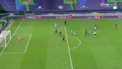 Man City player Raheem Sterling misses a huge chance to put his team level. 1 minute later Lyon makes it 3-1.