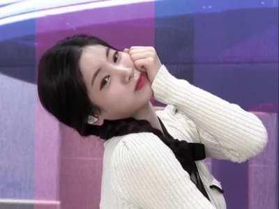 Dahyun 's cute poses