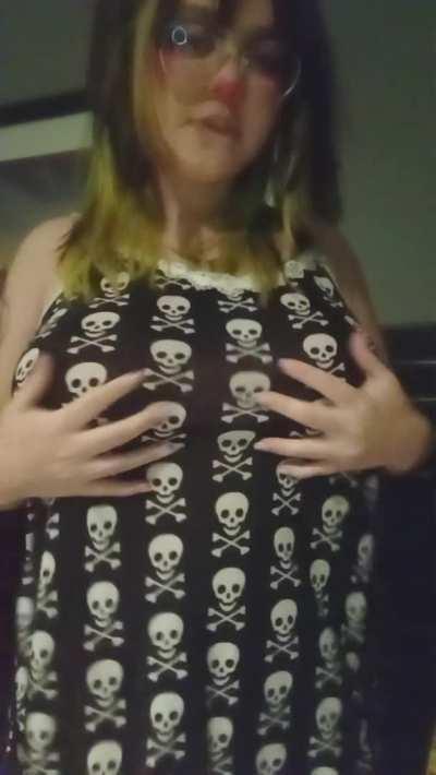 Would you let me tittyfuck you?