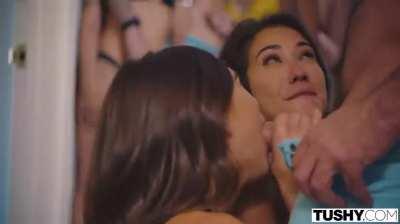 [/r/IntactPorn] Eva Lovia Riley Reid