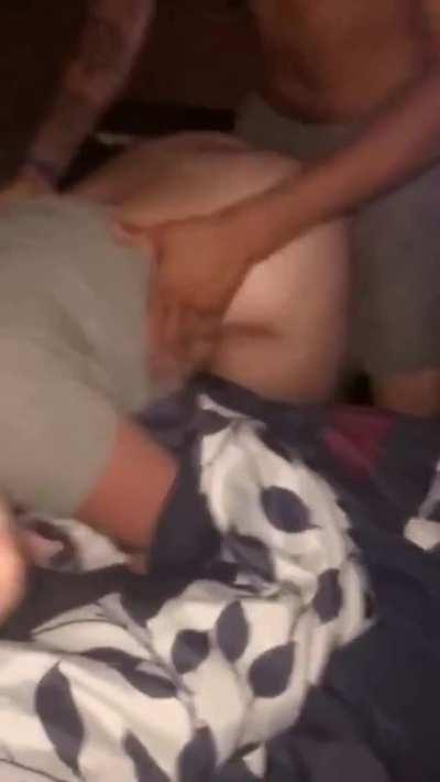 When the parent are out 😮