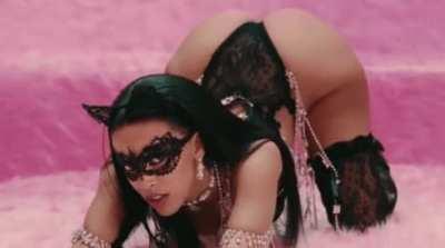 My girlfriend made me cum so hard to this gif of Doja Cat.